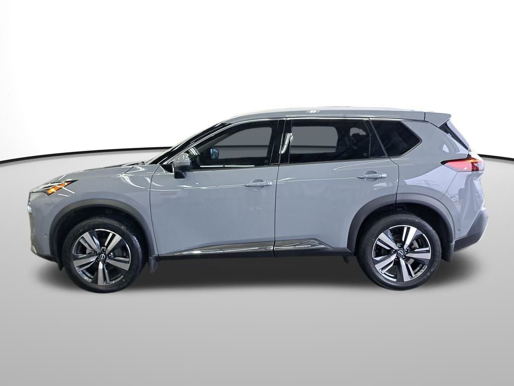 Used 2023 Nissan Rogue Platinum w/ Platinum Premium Package image 2