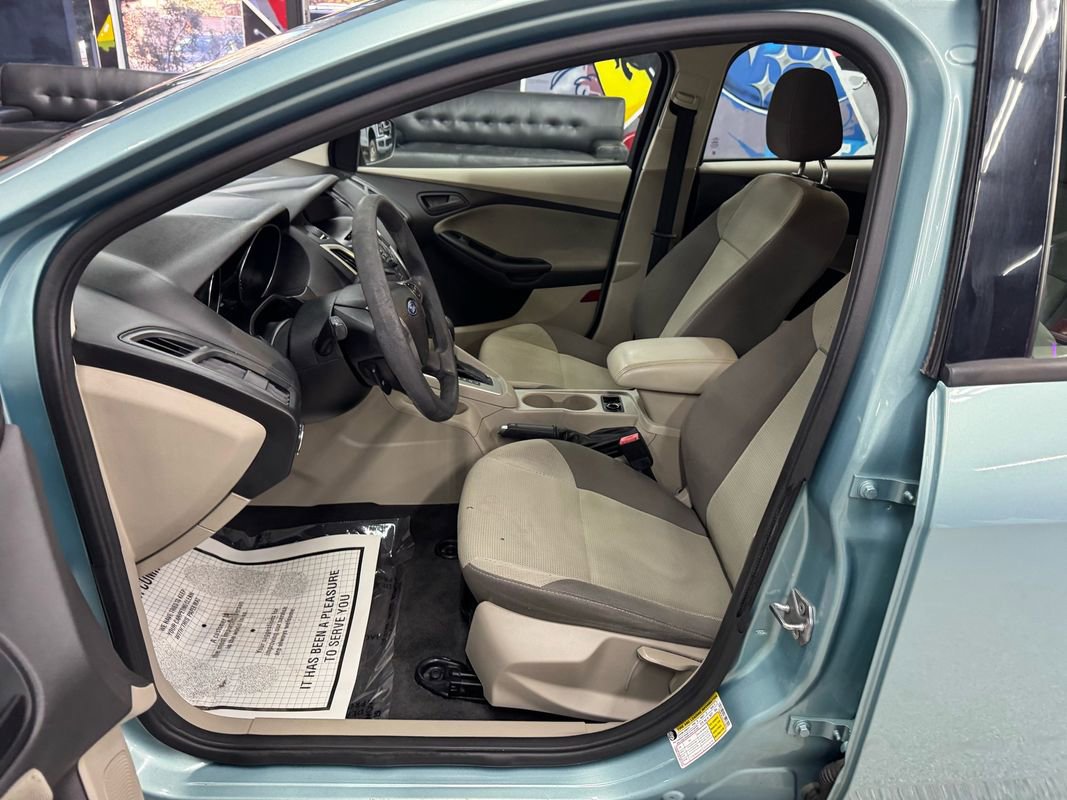 Used 2012 Ford Focus SE image 10