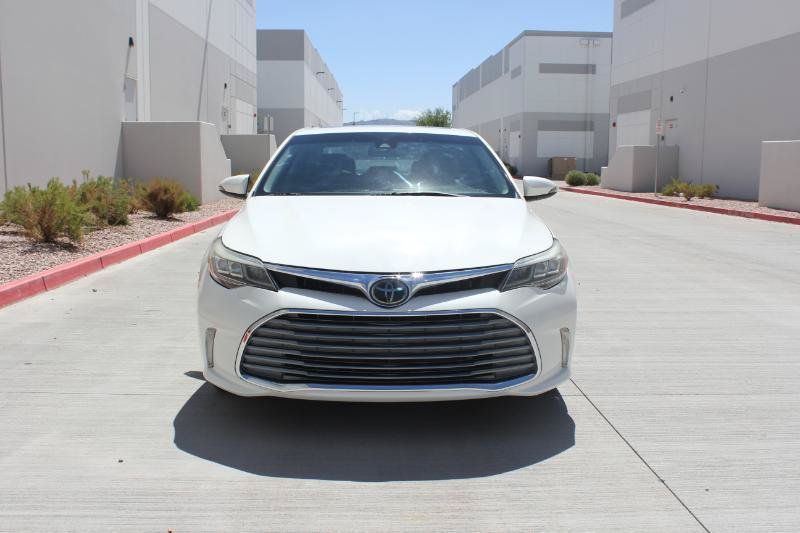Used 2018 Toyota Avalon Touring w/ Carpet Mat Package FWD image 2