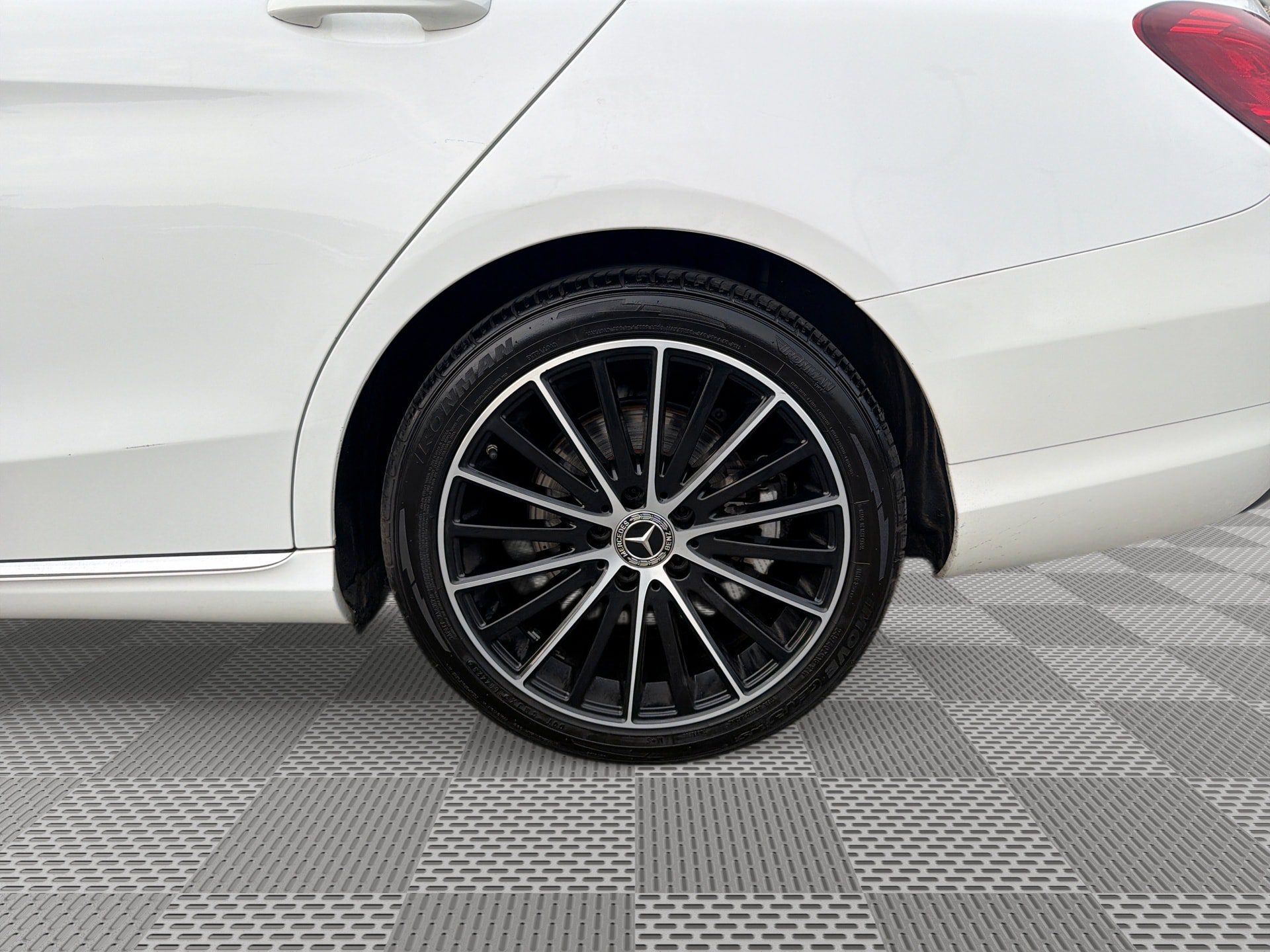 Used 2019 Mercedes-Benz C 300 Sedan image 28