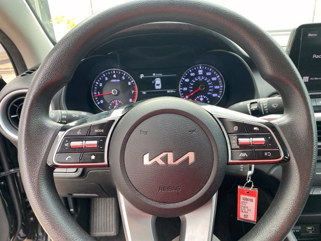 Used 2023 Kia Forte LXS FWD image 17