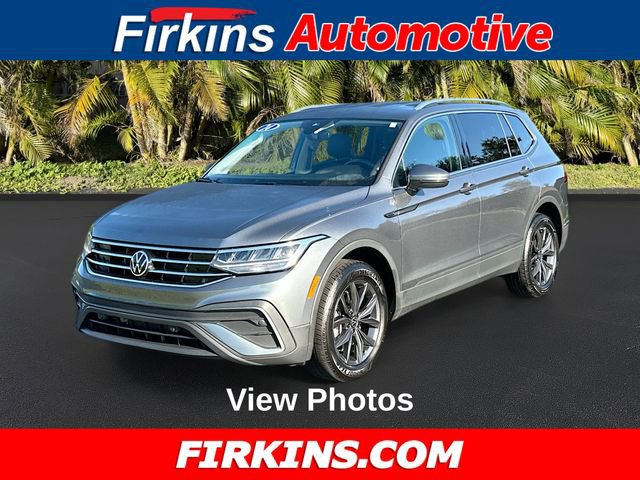 Used 2024 Volkswagen Tiguan SE image 1