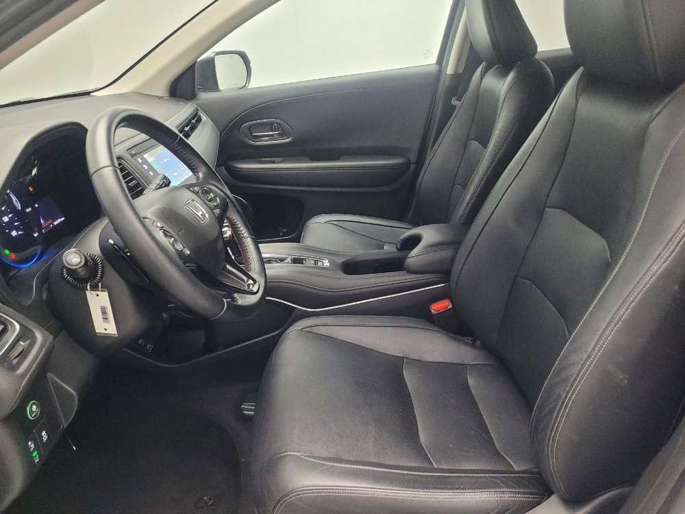 Used 2019 Honda HR-V Touring image 17