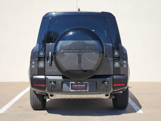 Used 2026 Land Rover Defender 130 X-Dynamic SE image 6
