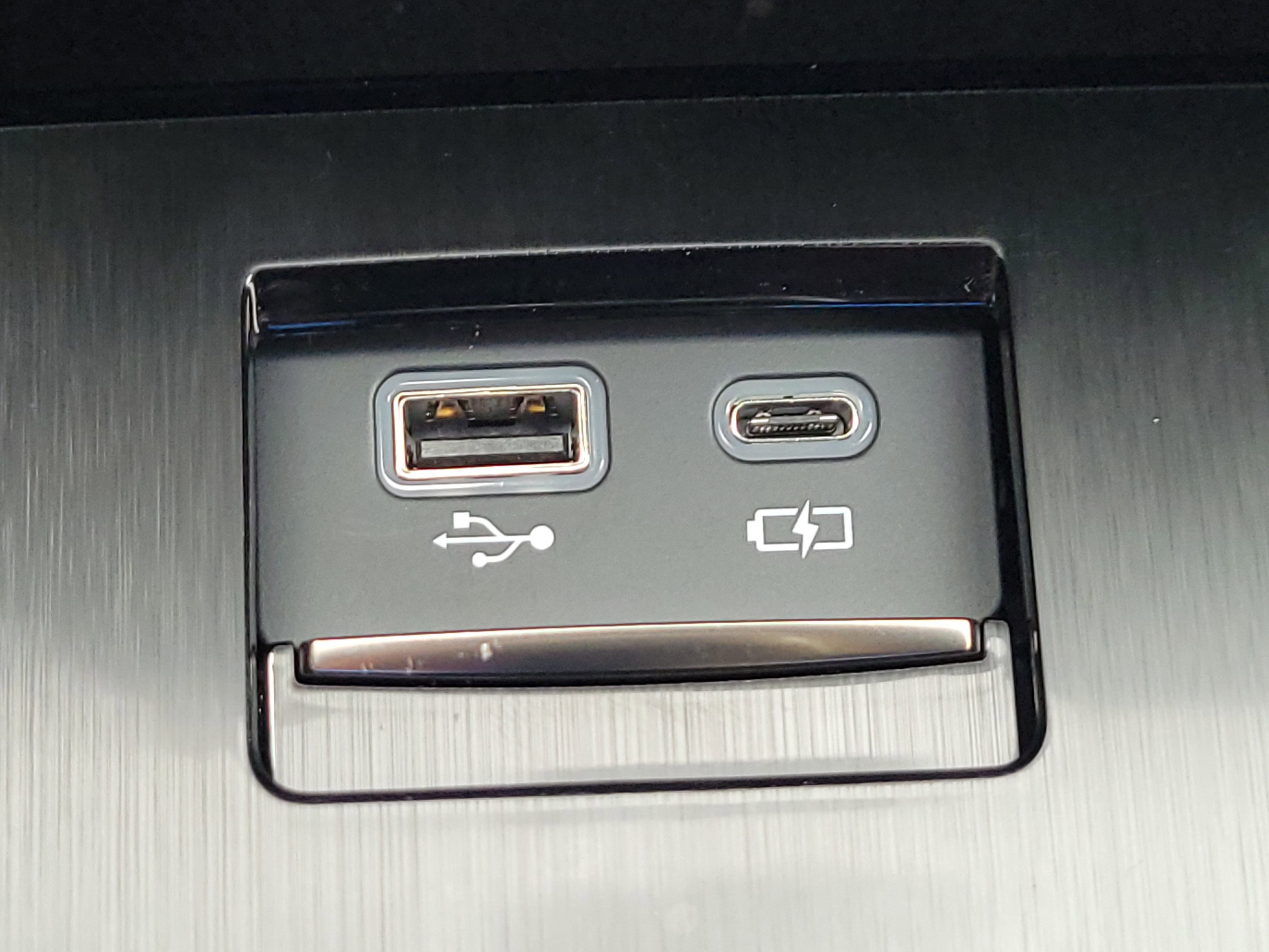 Used 2025 Lexus ES 300h 4DR FWD image 22