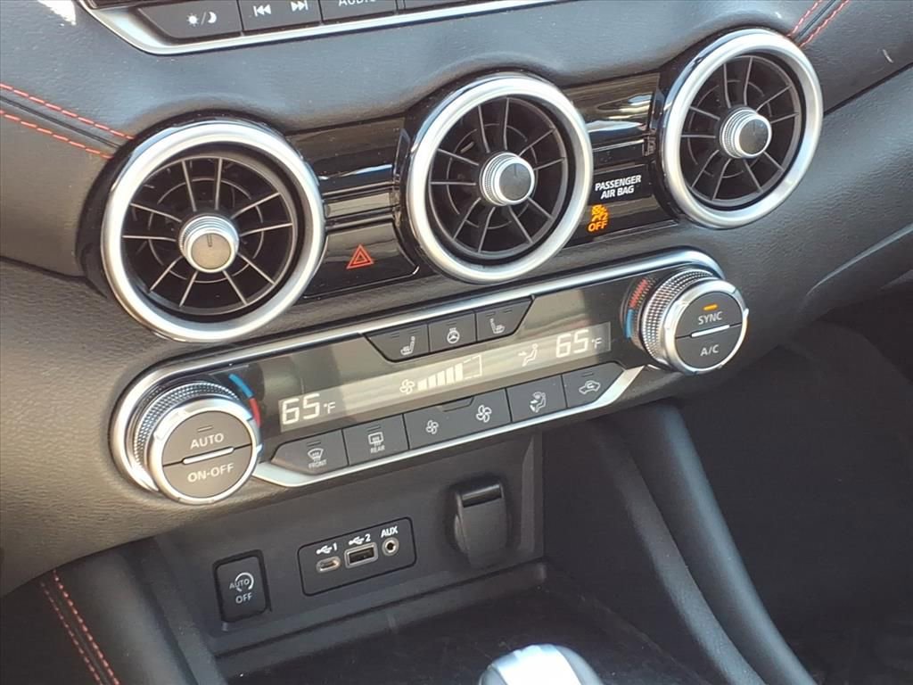 Used 2024 Nissan Sentra SR w/ SR Premium Package image 25