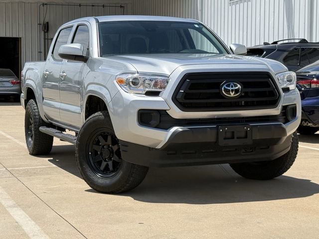 Used 2023 Toyota Tacoma SR AWD/4WD image 2