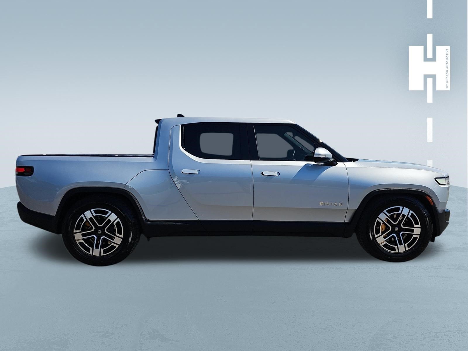 Used 2022 Rivian R1T Adventure AWD/4WD image 3