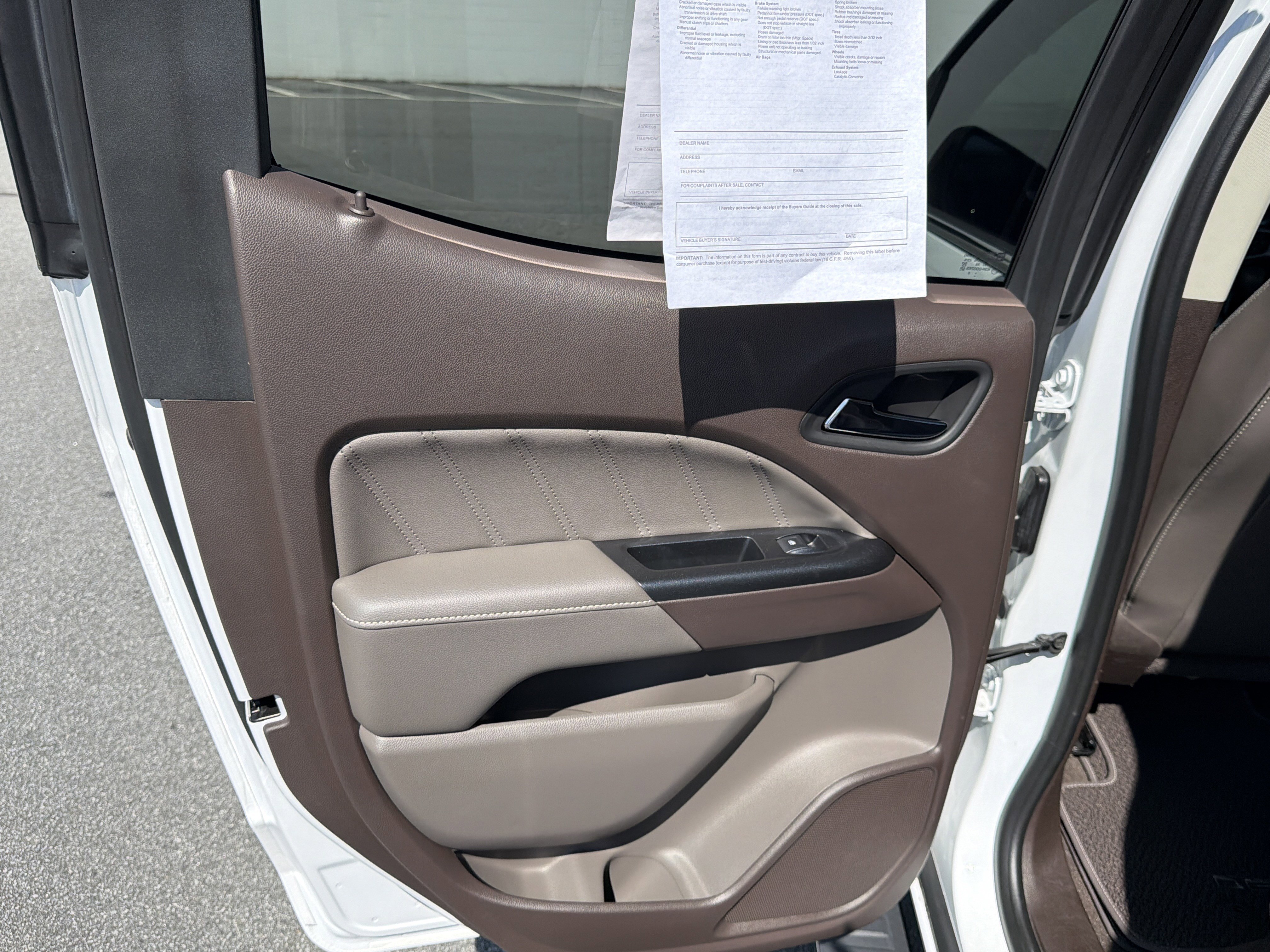 Used 2021 GMC Canyon Denali image 26
