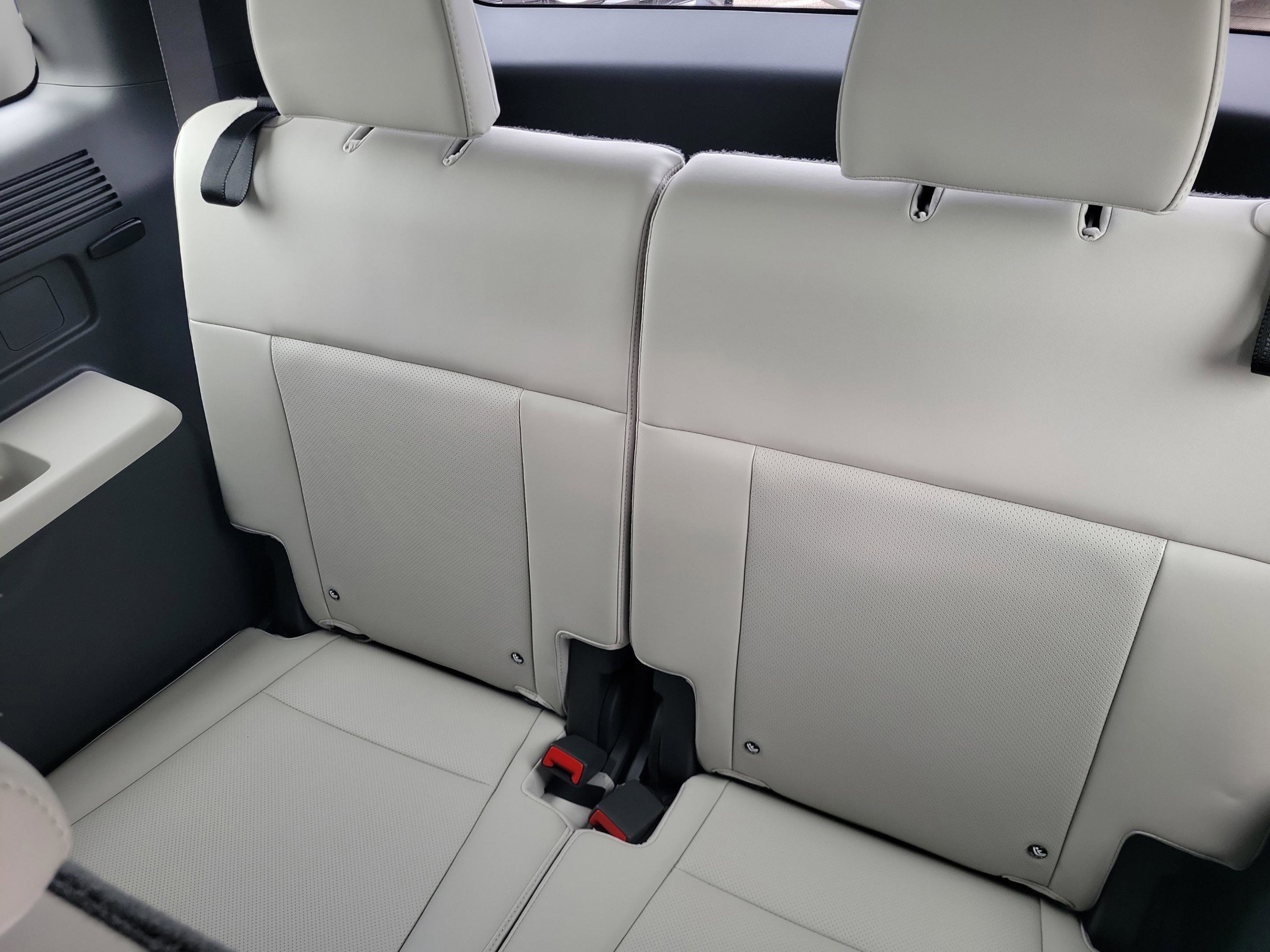 Certified 2025 Hyundai Santa Fe SEL image 14