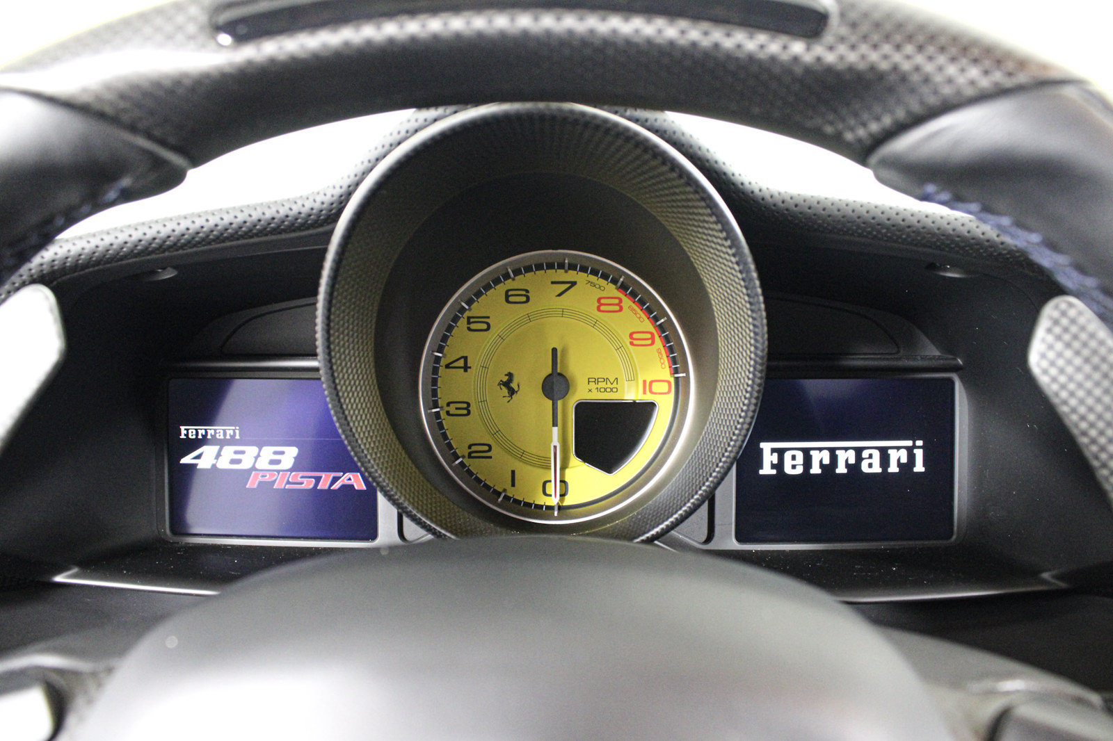 Used 2020 Ferrari 488 Pista Coupe RWD image 40