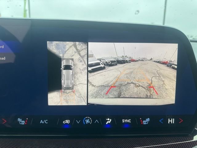 New 2026 Chevrolet Traverse Z71 w/ Enhanced Driving Package image 24