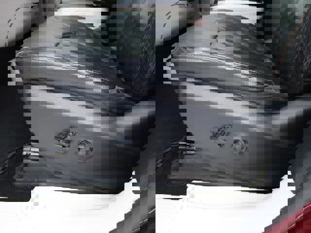 Used 2020 Chrysler Pacifica Touring-L Plus image 12