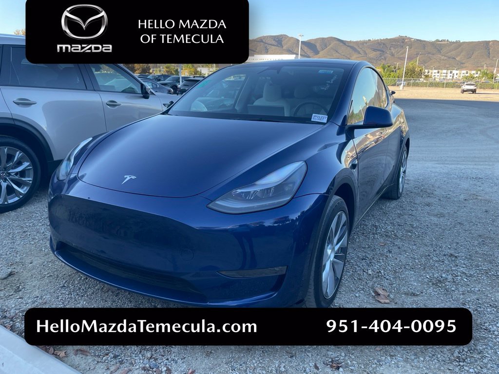 Used 2023 Tesla Model Y Long Range AWD/4WD image 1