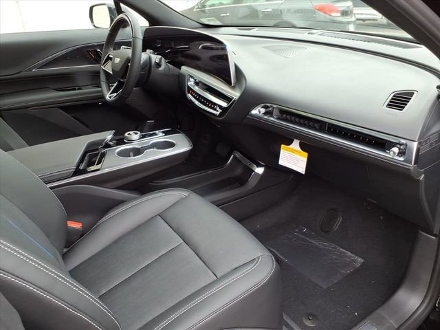 New 2026 Cadillac Lyriq Sport w/ LPO, Floor Liner Package AWD/4WD image 23