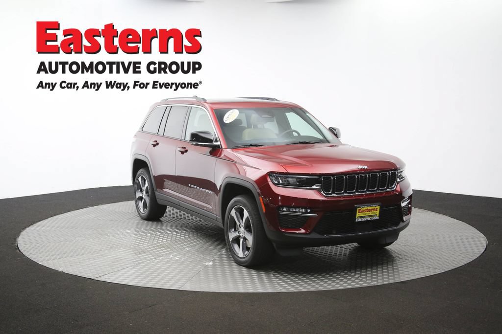 Used 2023 Jeep Grand Cherokee 4WD 4xe w/ Luxury Tech Group II image 52