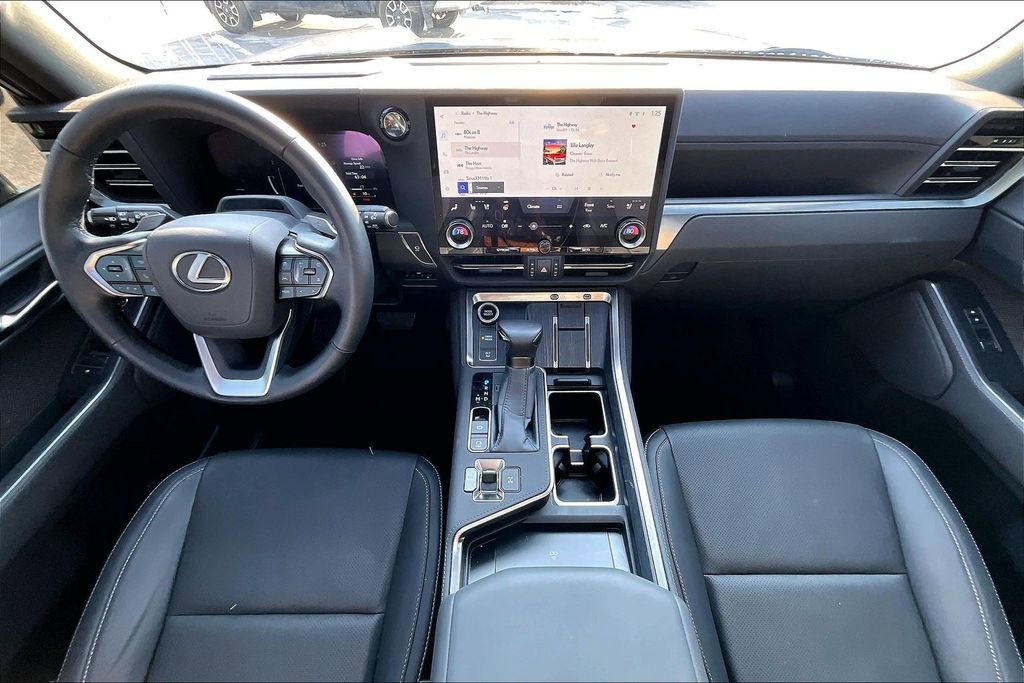 Used 2025 Lexus GX 550 w/ Cold Area Package AWD/4WD image 20