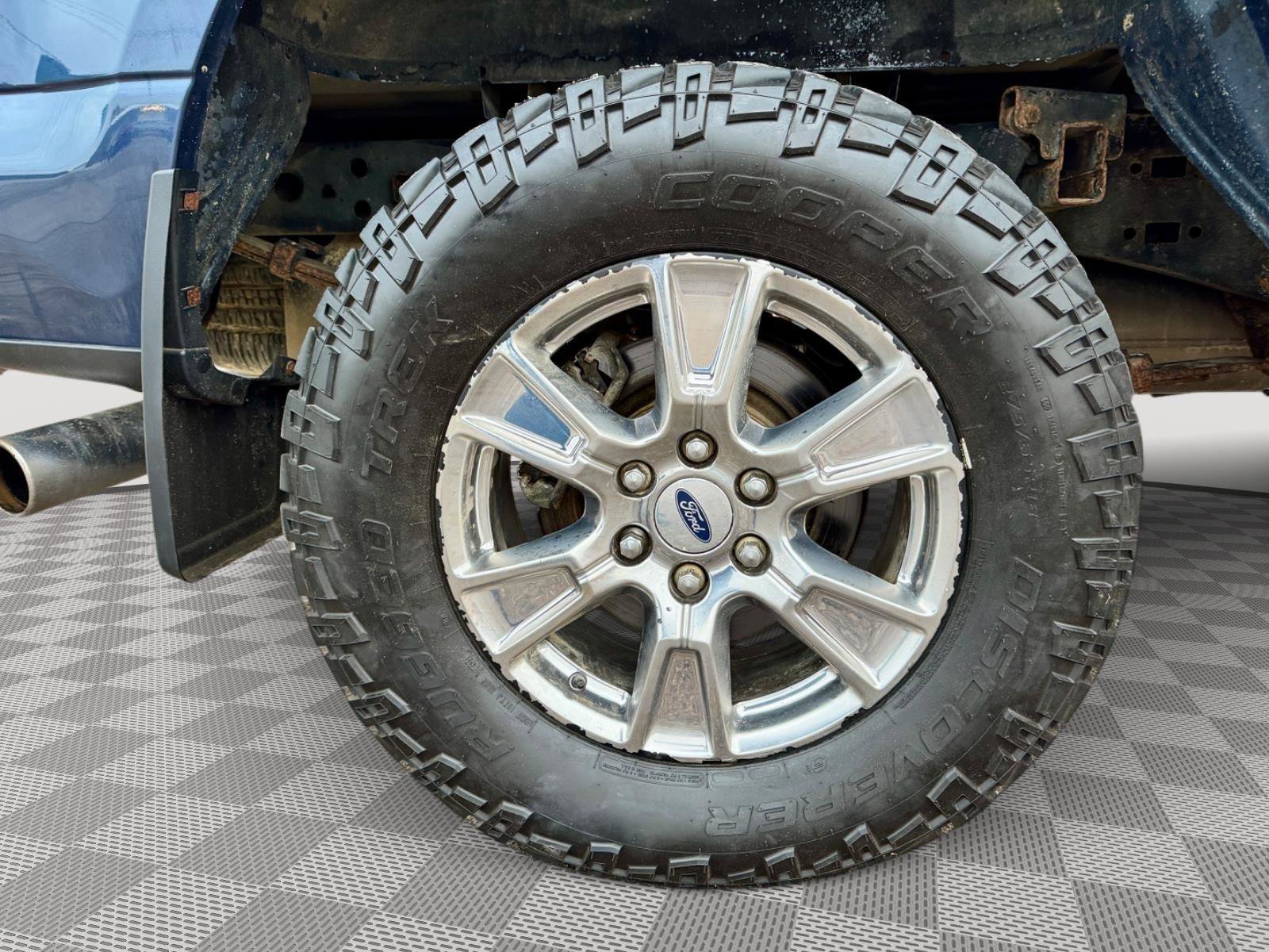 Used 2015 Ford F150 XLT w/ Equipment Group 302A Luxury image 39