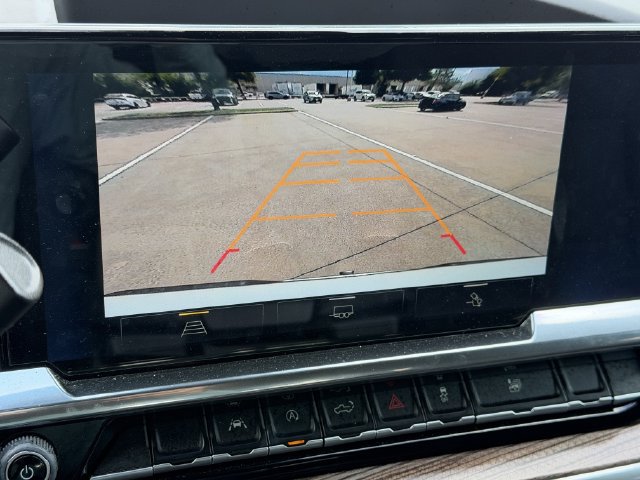 Used 2025 Chevrolet Silverado 1500 LT w/ Texas Edition Plus RWD image 17