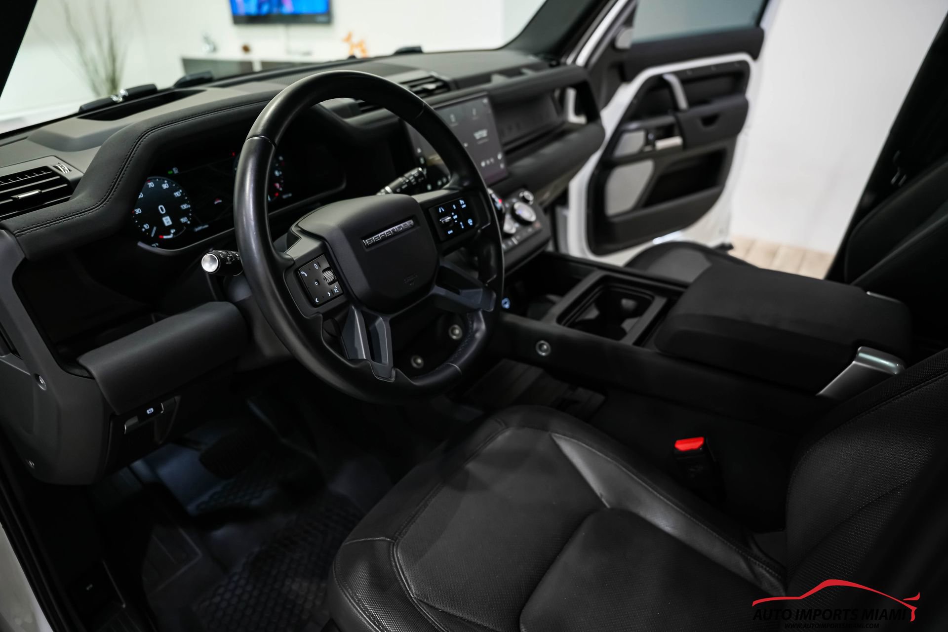 Used 2023 Land Rover Defender 130 X-Dynamic SE image 37