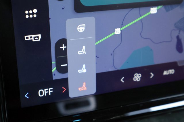 Used 2025 Ford Expedition Tremor image 8