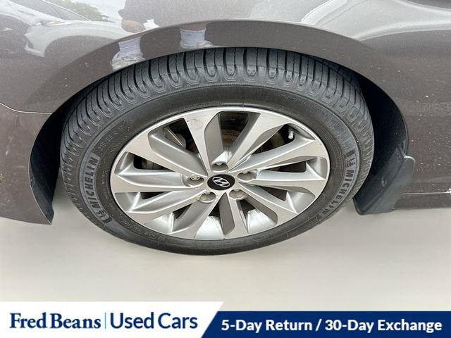 Used 2016 Hyundai Sonata Sport w/ Option Group 1V FWD image 23