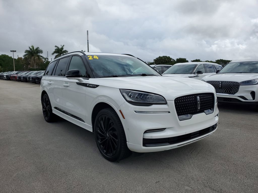 Used 2024 Lincoln Aviator Reserve w/ Equipment Group 201A image 30