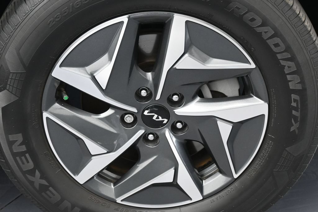 Used 2023 Kia Sorento EX FWD image 46
