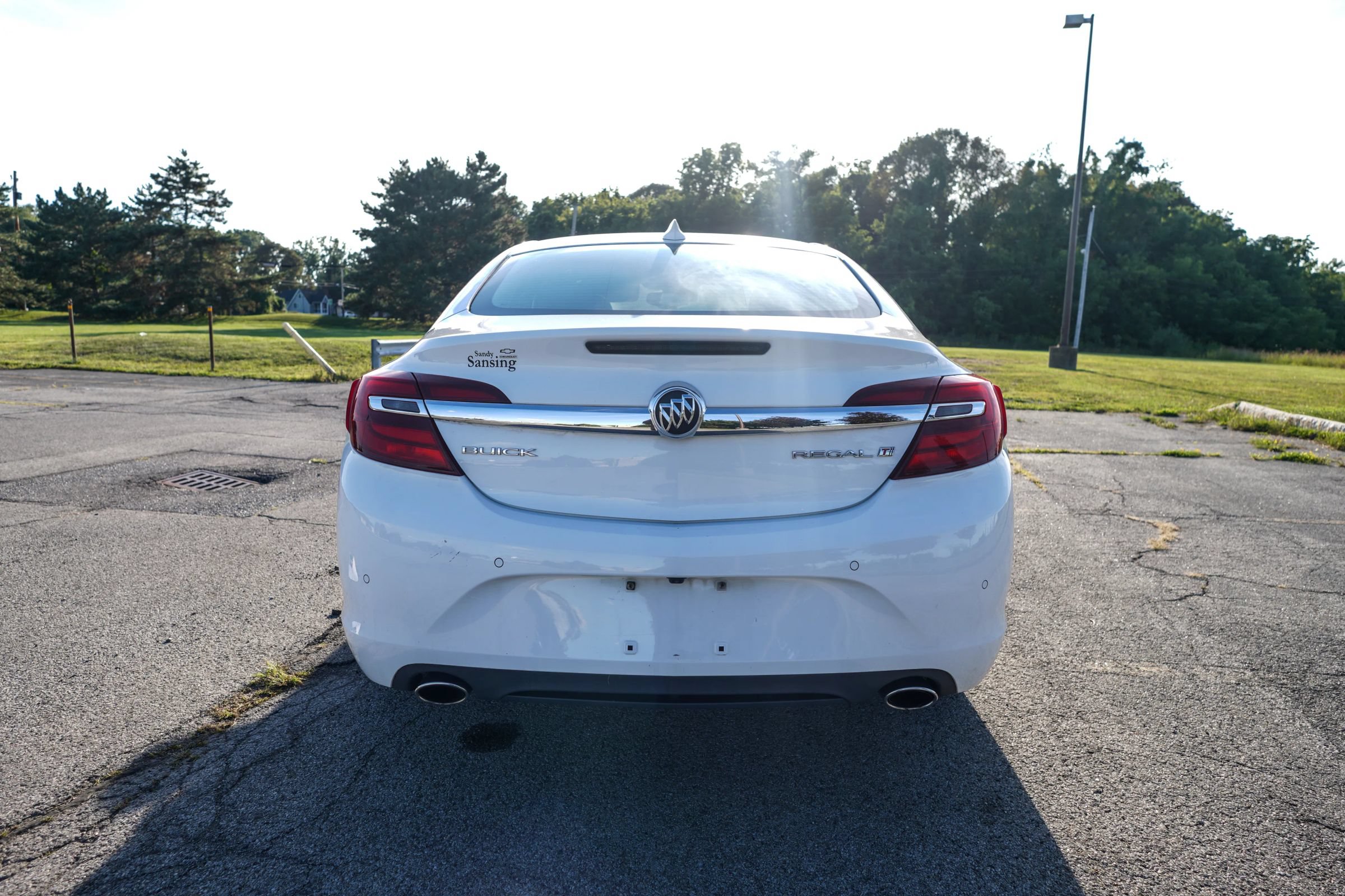 Used 2016 Buick Regal Premium w/ Driver Confidence Package #2 FWD image 7