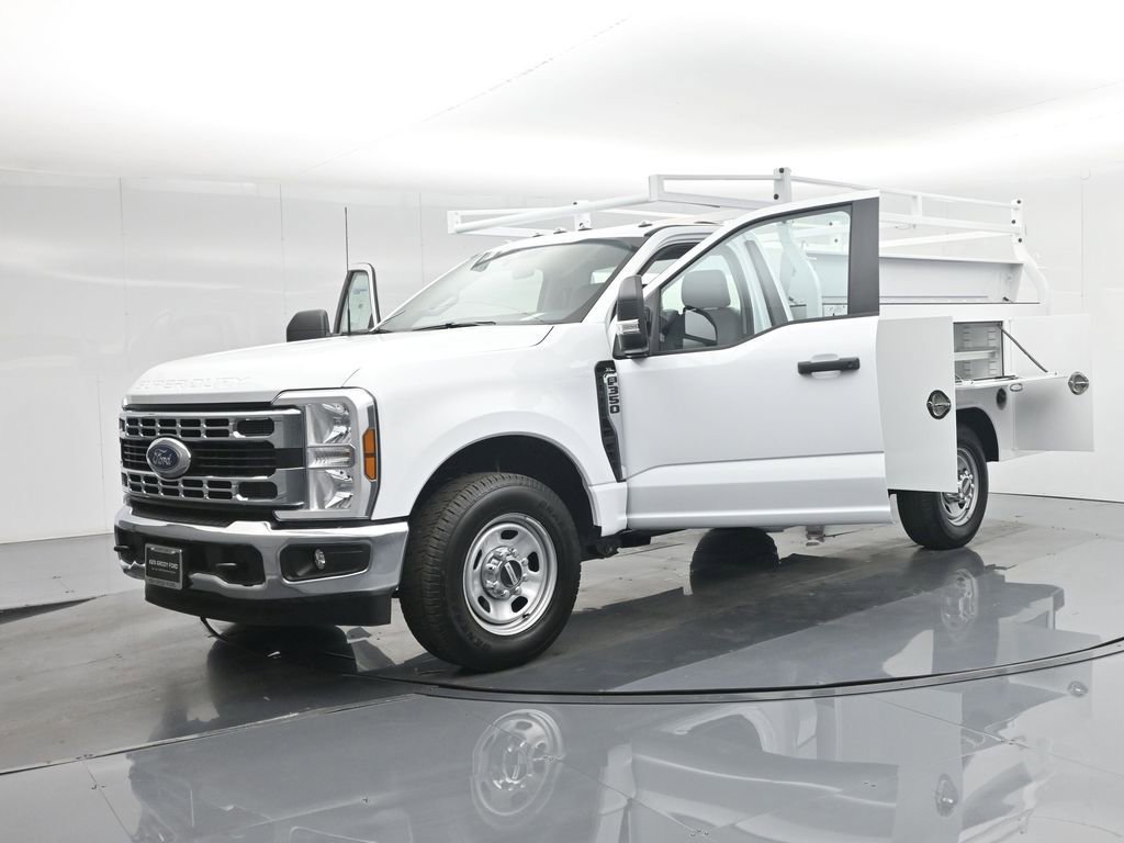 New 2025 Ford F350 XL w/ XL Chrome Package image 32