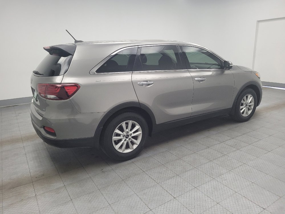 Used 2019 Kia Sorento LX image 10