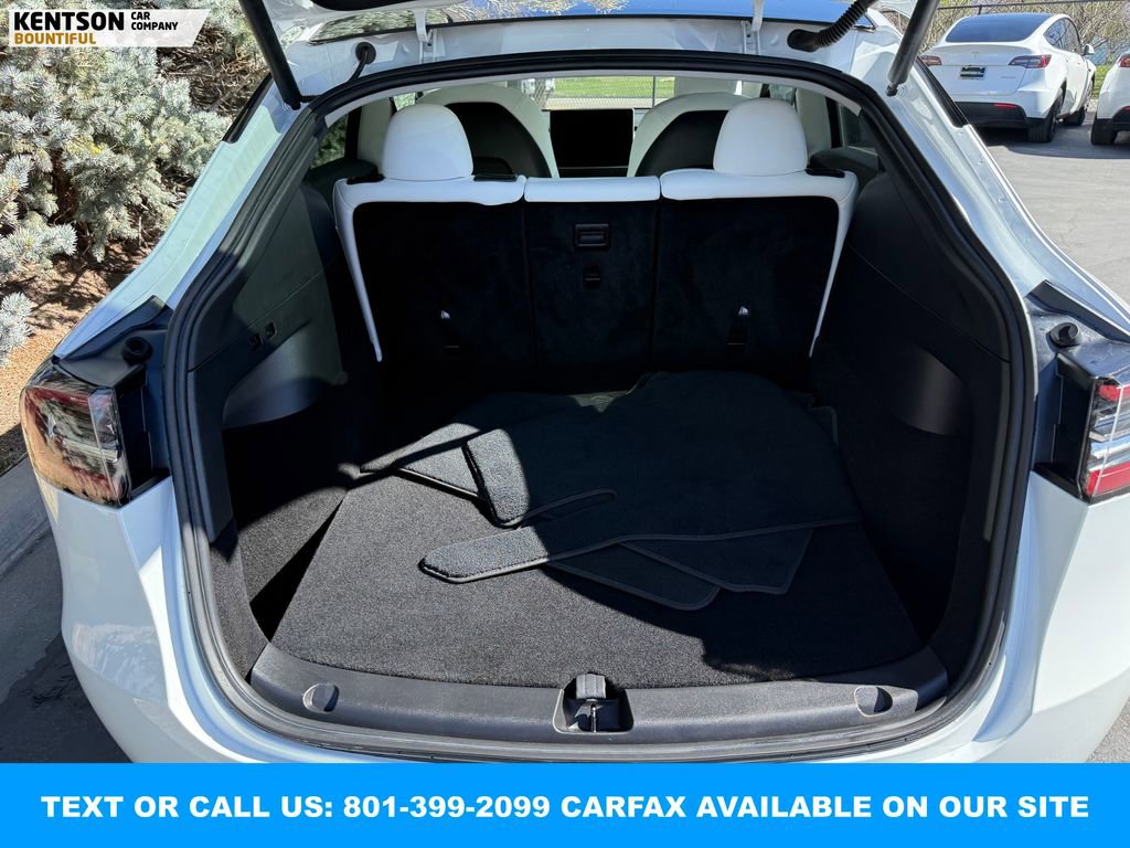 Used 2022 Tesla Model Y Long Range image 27