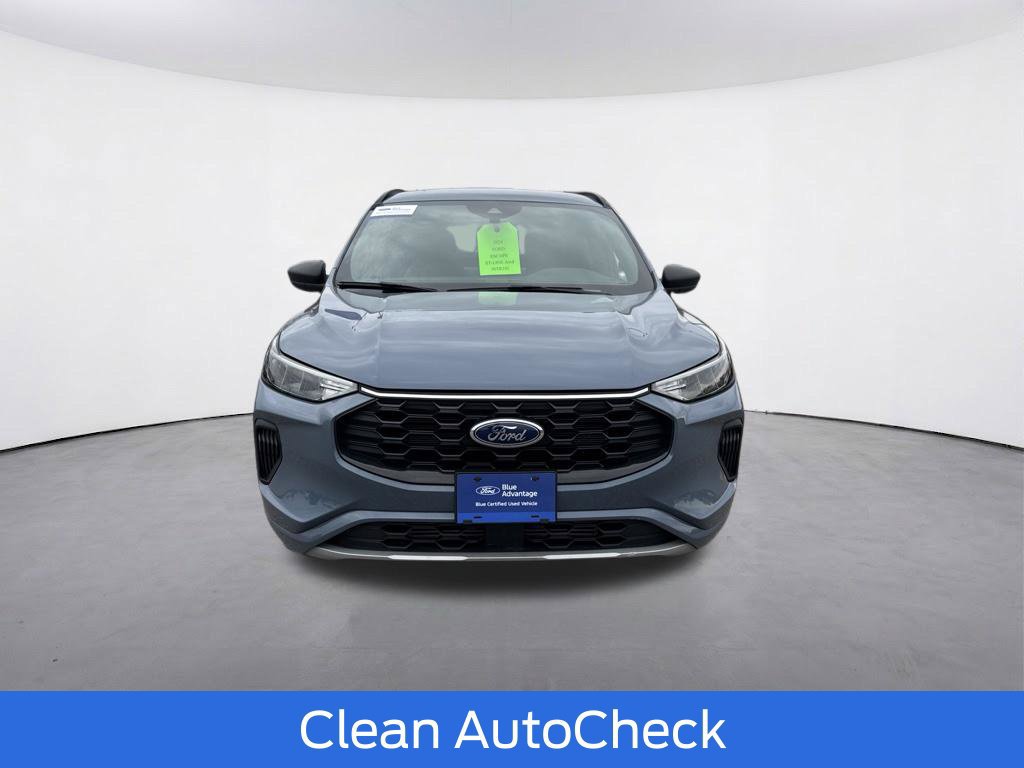 Used 2024 Ford Escape ST-Line w/ Tech Pack #1 AWD/4WD image 2