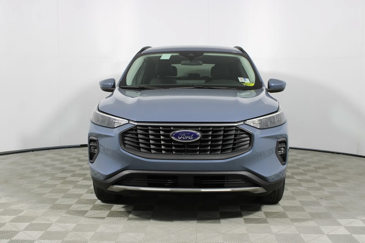 Used 2024 Ford Escape SE FWD image 2