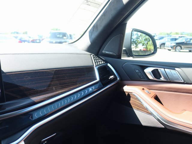 New 2026 BMW X7 xDrive40i image 24