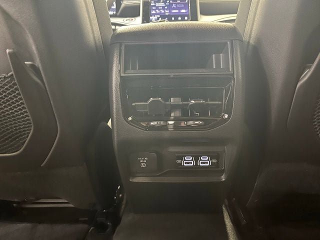 New 2025 Jeep Grand Cherokee Altitude image 25
