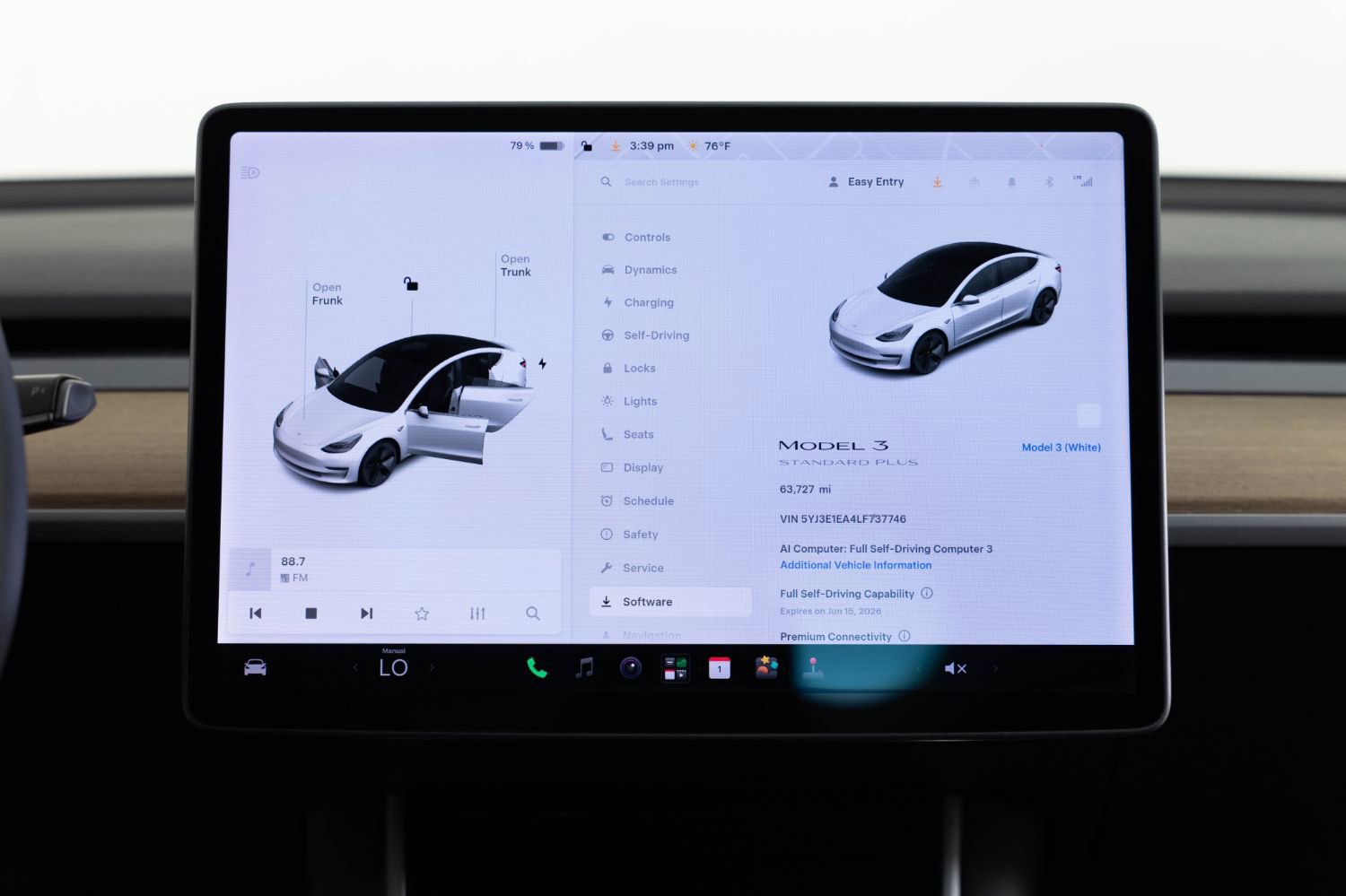 Used 2020 Tesla Model 3 Standard Range RWD image 34