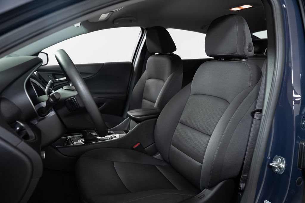 Used 2025 Chevrolet Malibu LT FWD image 21