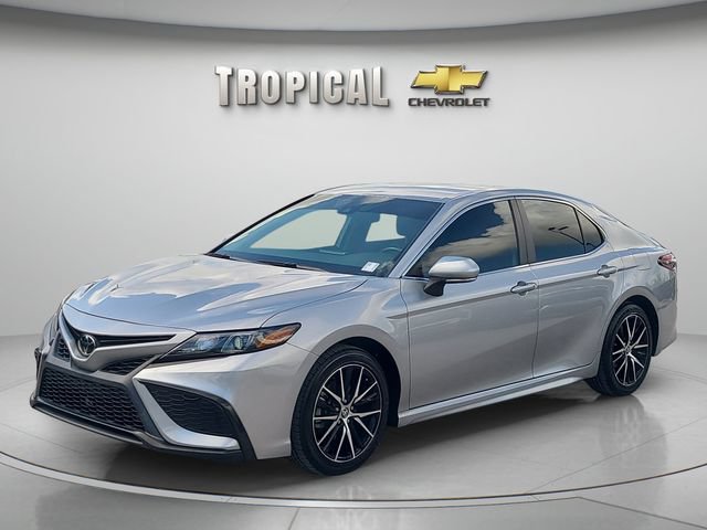 Used 2023 Toyota Camry SE w/ Convenience Package