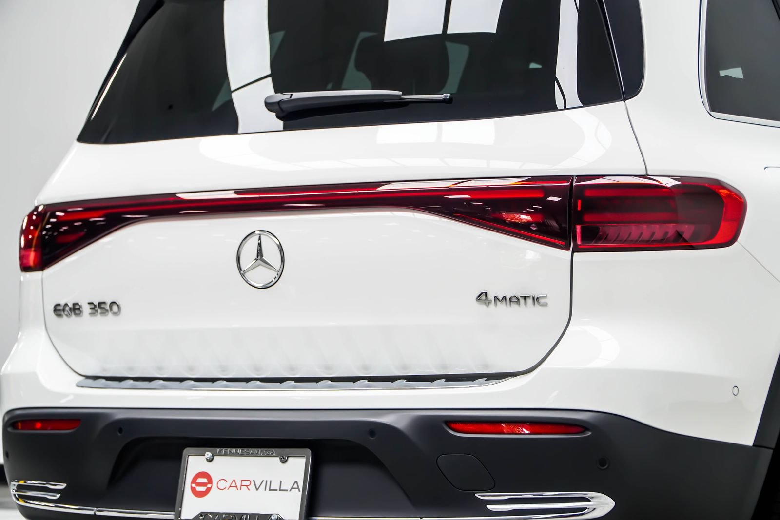 Used 2024 Mercedes-Benz EQB 350 4MATIC SUV w/ Winter Package image 15