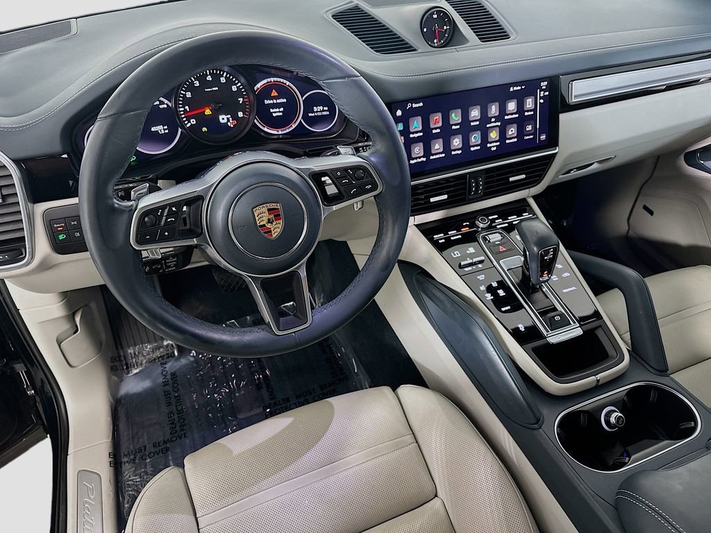 Certified 2023 Porsche Cayenne Platinum Edition image 25