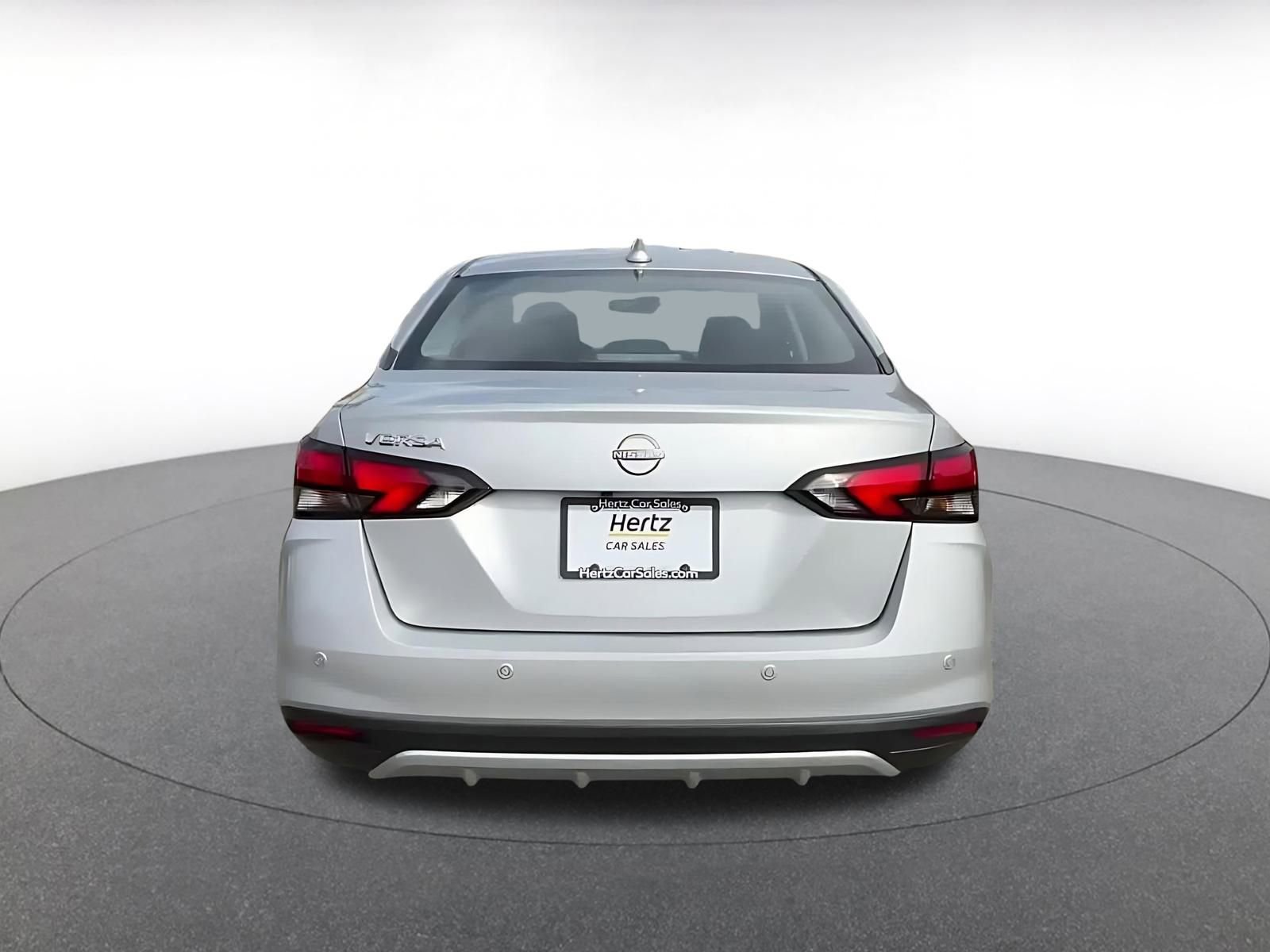 Used 2025 Nissan Versa SV image 12