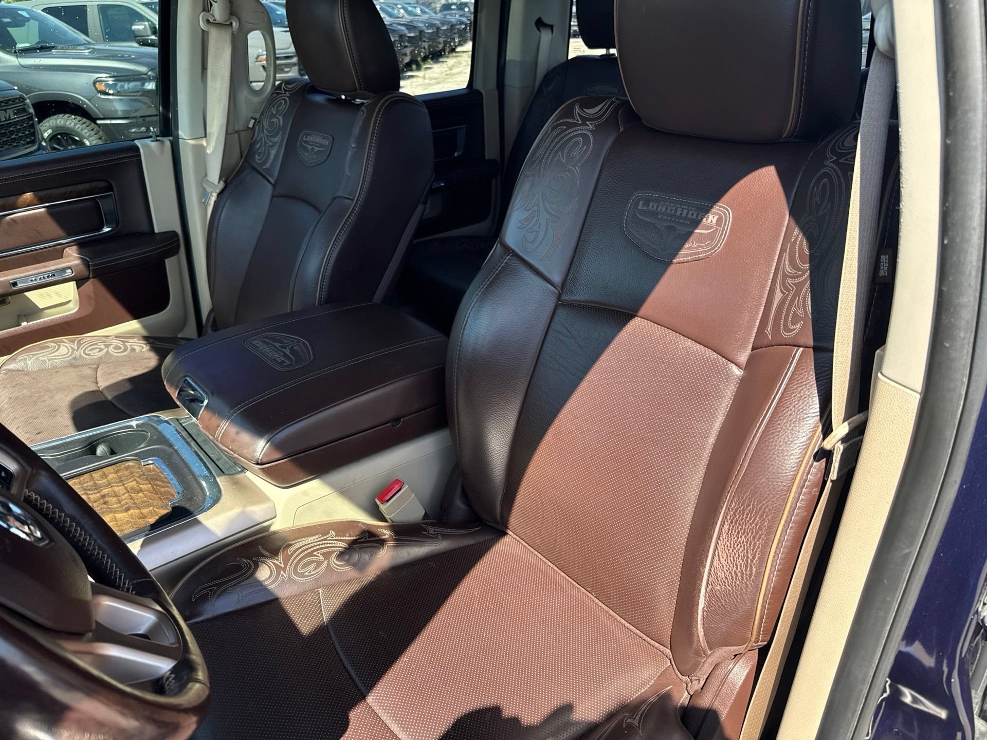 Used 2016 RAM 1500 Laramie Longhorn w/ Convenience Group AWD/4WD image 11