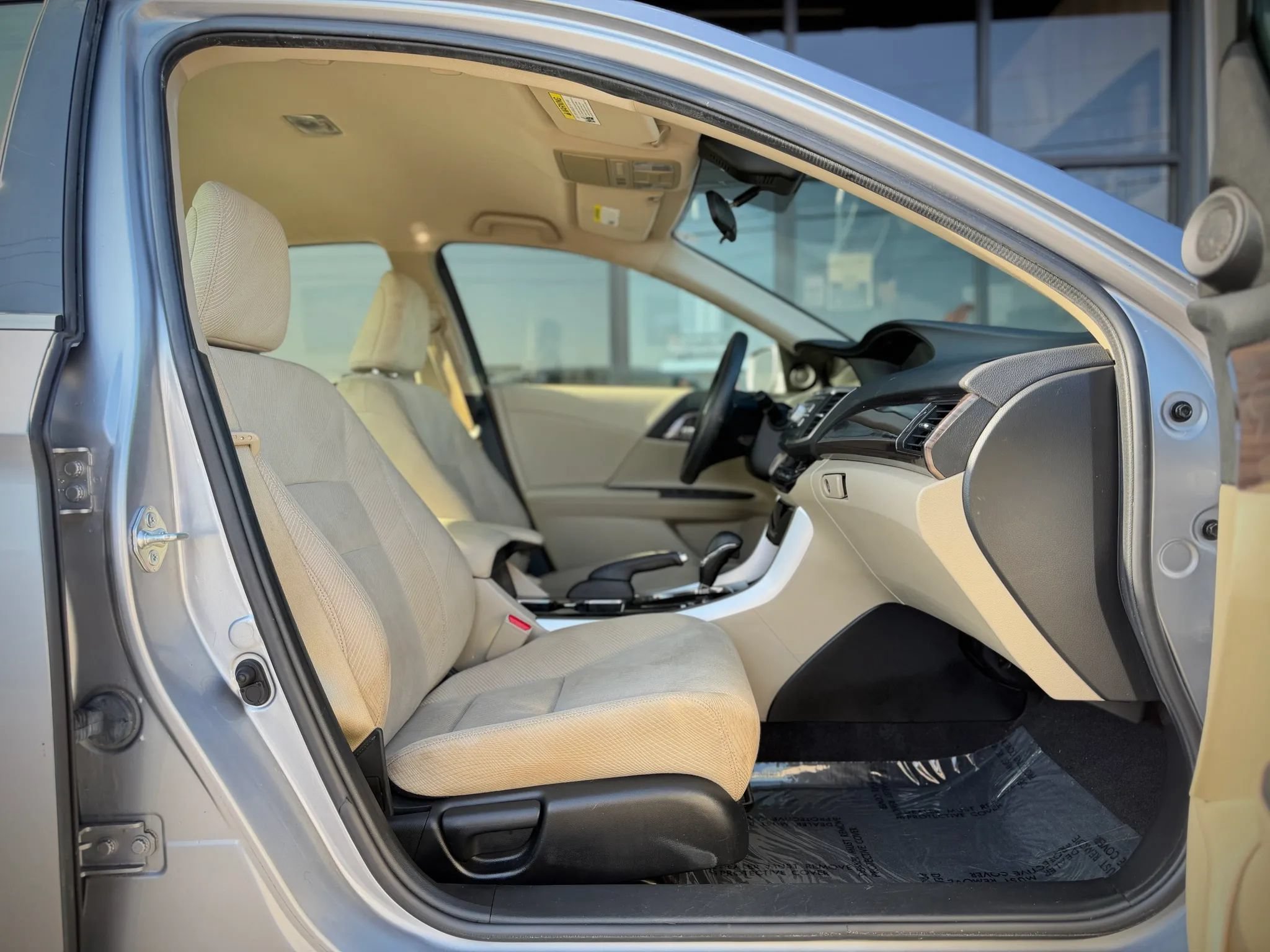 Used 2017 Honda Accord Hybrid Sedan image 18