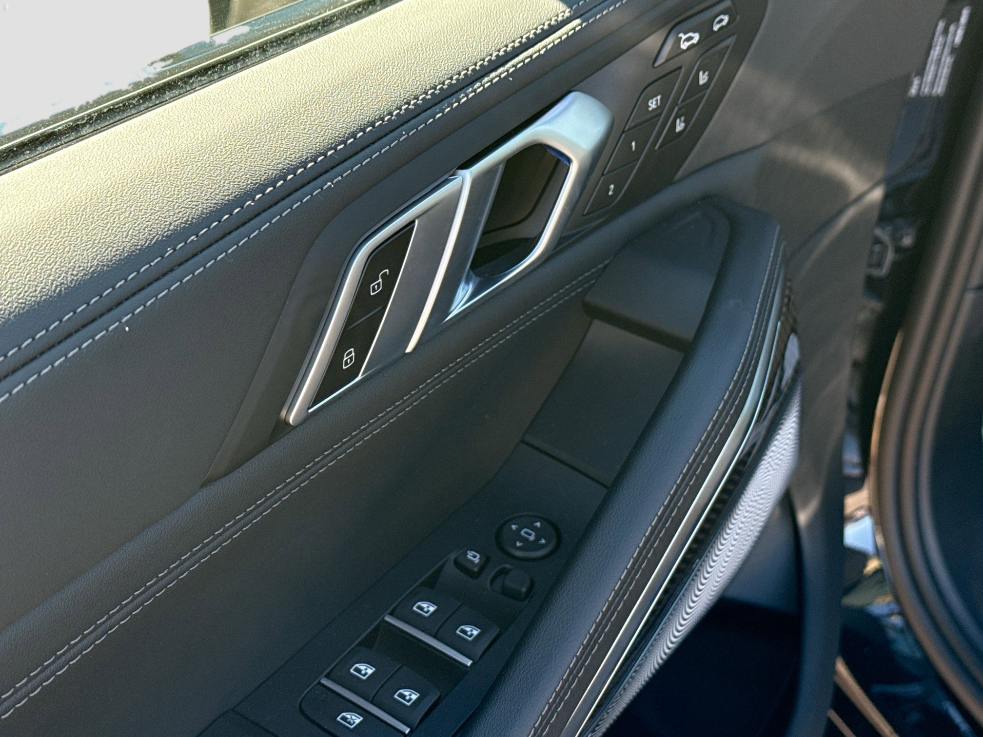 New 2026 BMW X6 M60i image 22