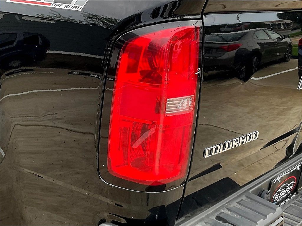 Used 2020 Chevrolet Colorado Z71 AWD/4WD image 23