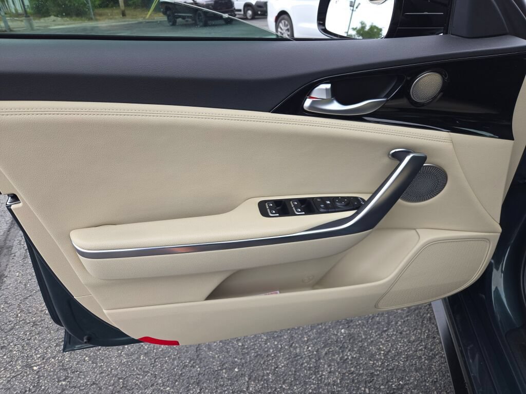 Used 2023 Kia Stinger GT-Line w/ Sun & Sound Package AWD/4WD image 22