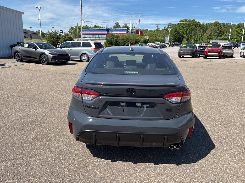 Certified 2026 Toyota Corolla SE w/ SE Package FWD image 6