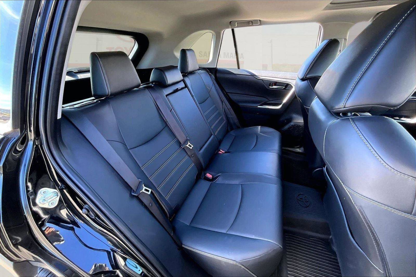 Used 2024 Toyota RAV4 XLE Premium FWD image 25