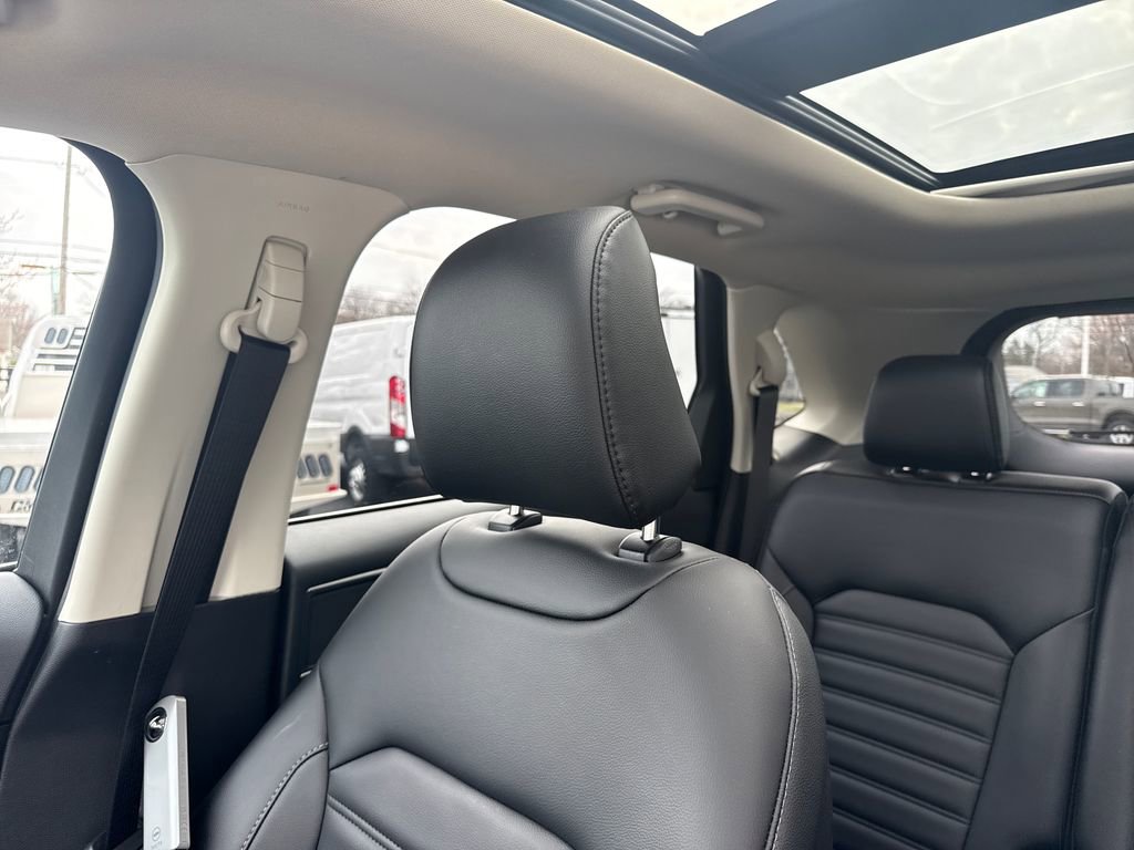 Used 2024 Ford Edge SEL w/ Convenience Package image 40